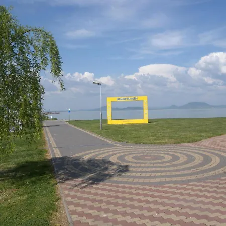 Tatil Evi Holiday home in Balatonmariafürdo 19477